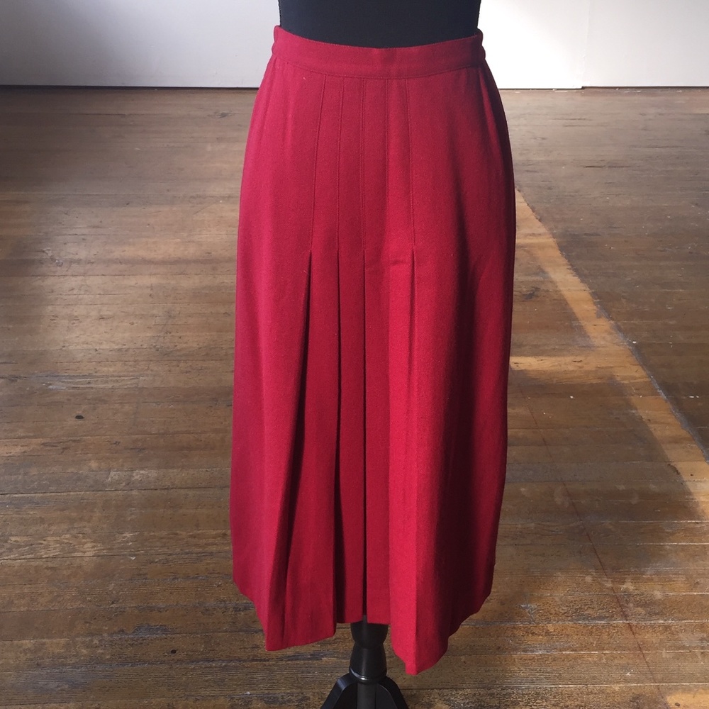 Vintage Burgundy Wool Pleated Skirt Set - Picture 4 of 9